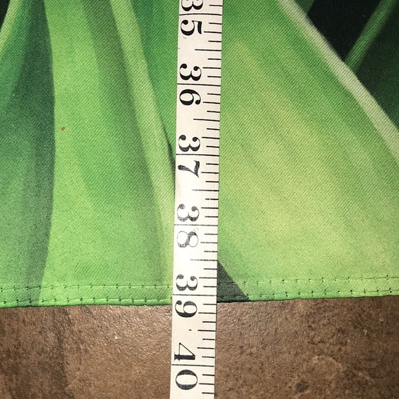 “He Lives” Easter Outdoor Flag - Picture 6 of 9